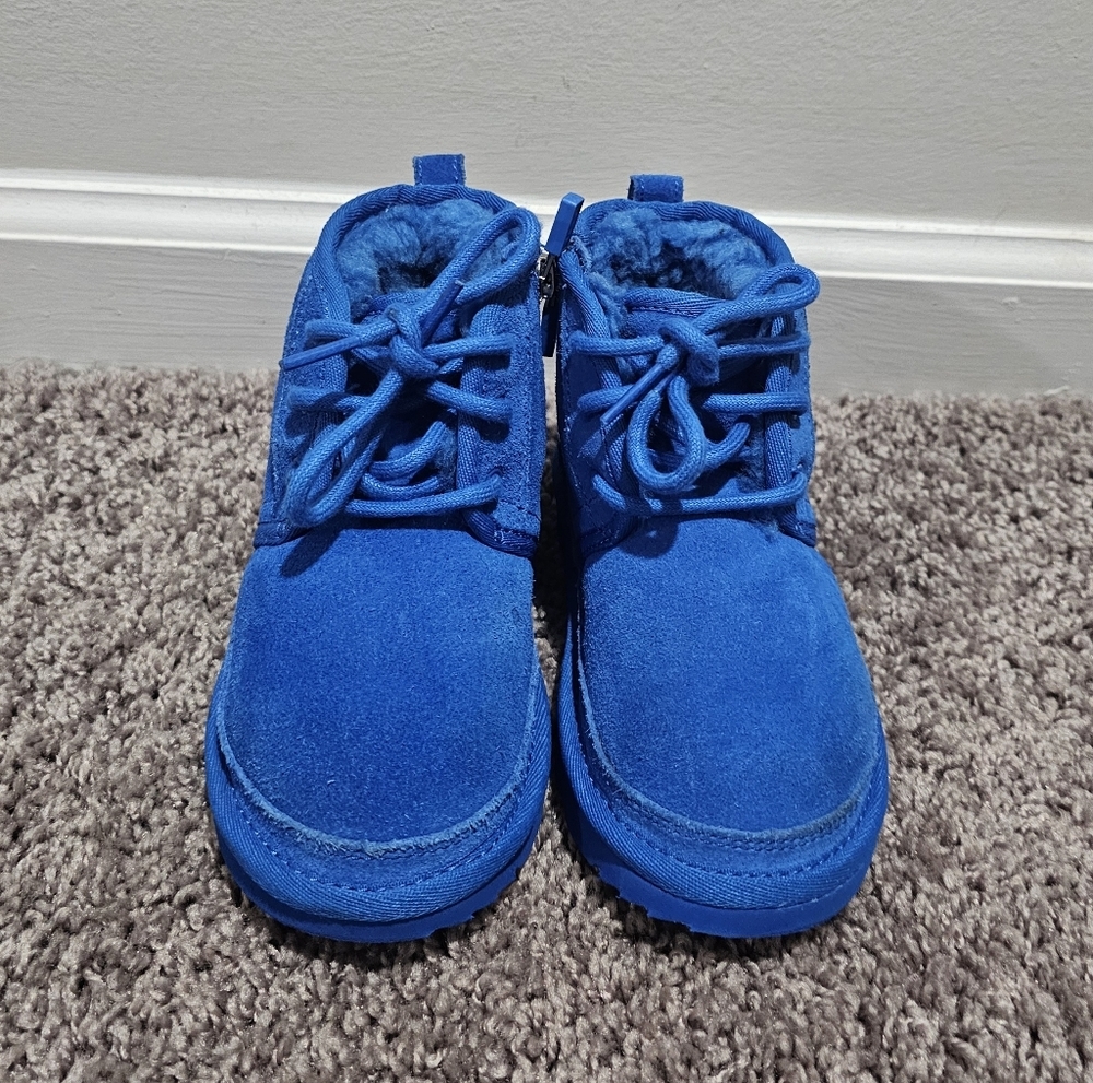 UGGS Blue  Neumel Kids Boots Size 10 Toddler
